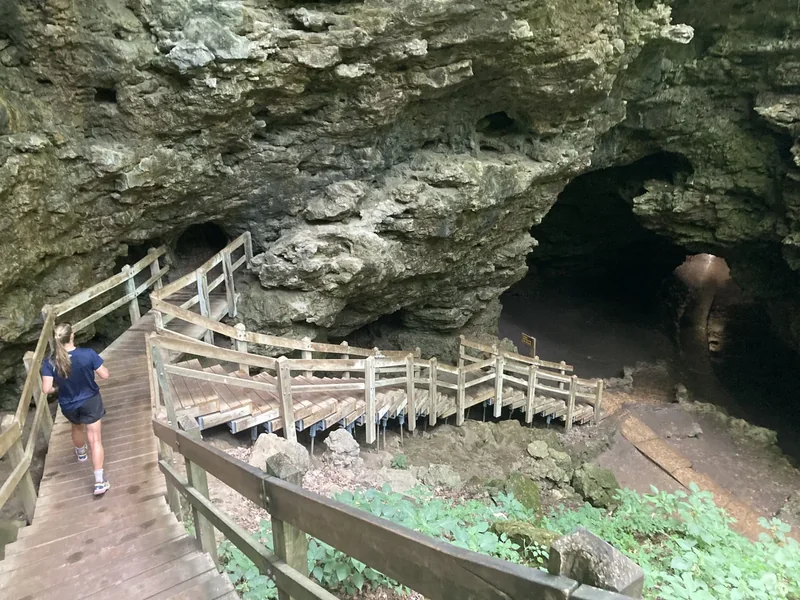 Maquoketa Caves
