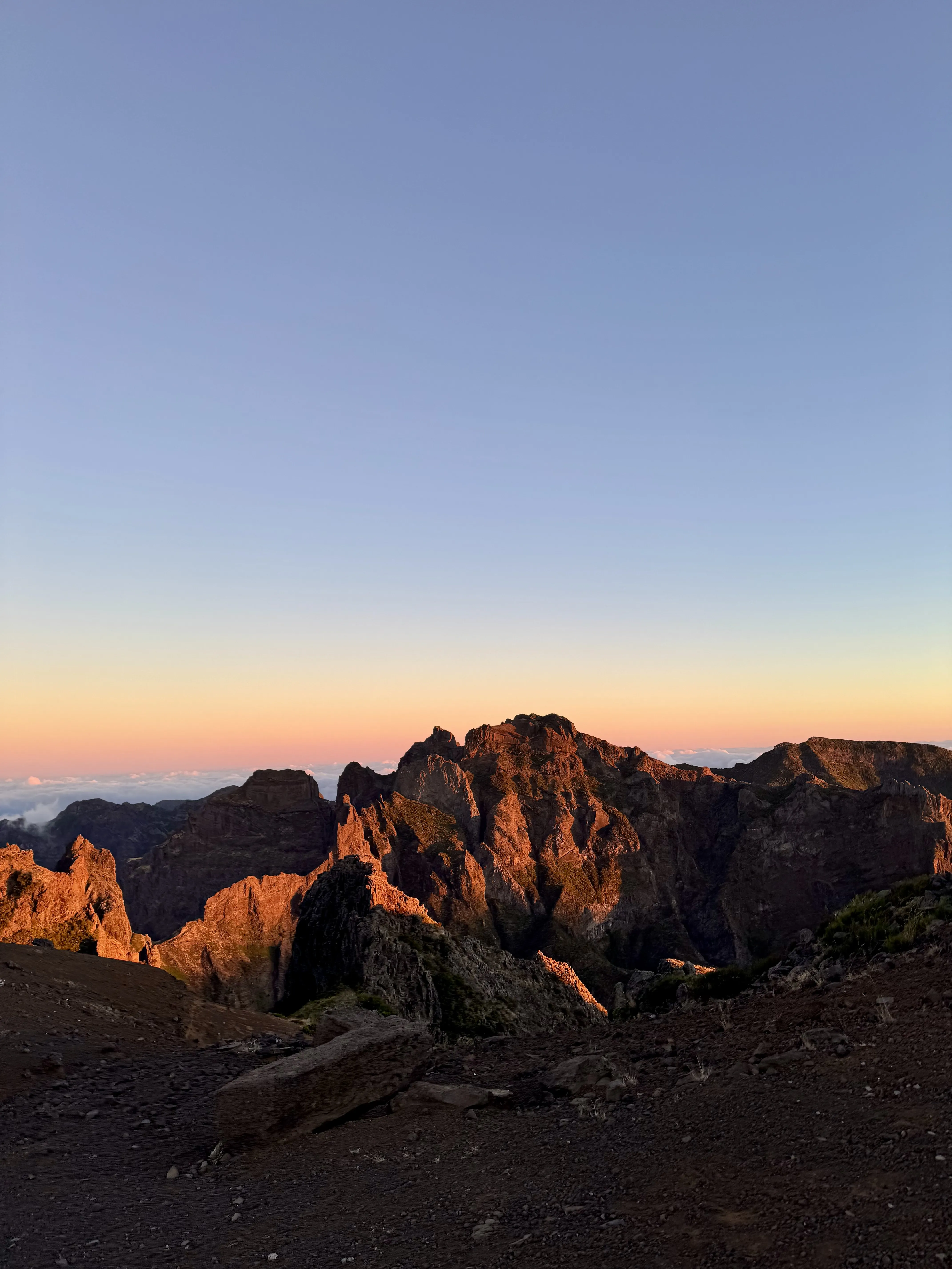 Pico do Areeiro to Pico Ruivo (PR1)