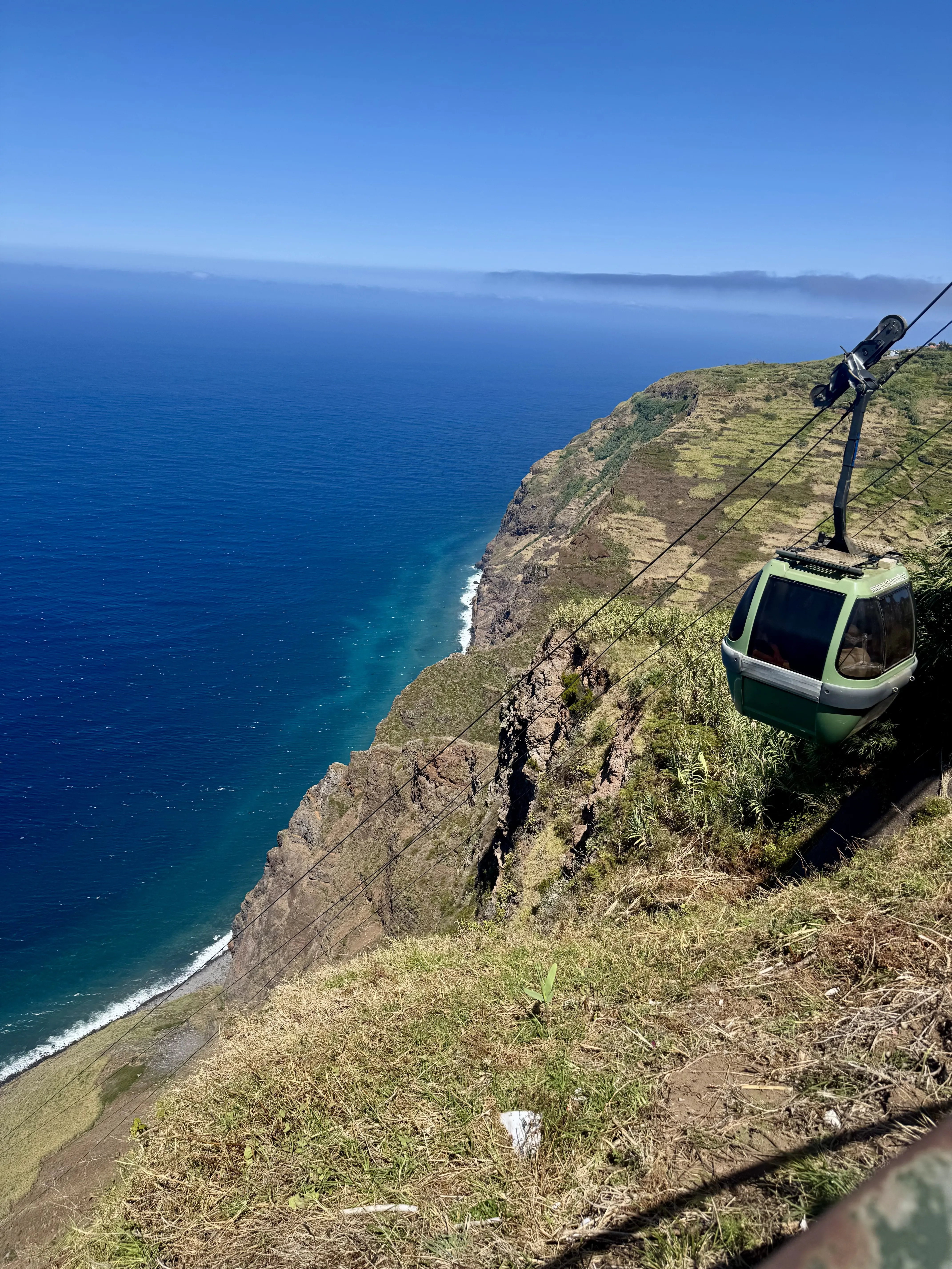Achadas da Cruz Cable Car via Vereda do Calhau